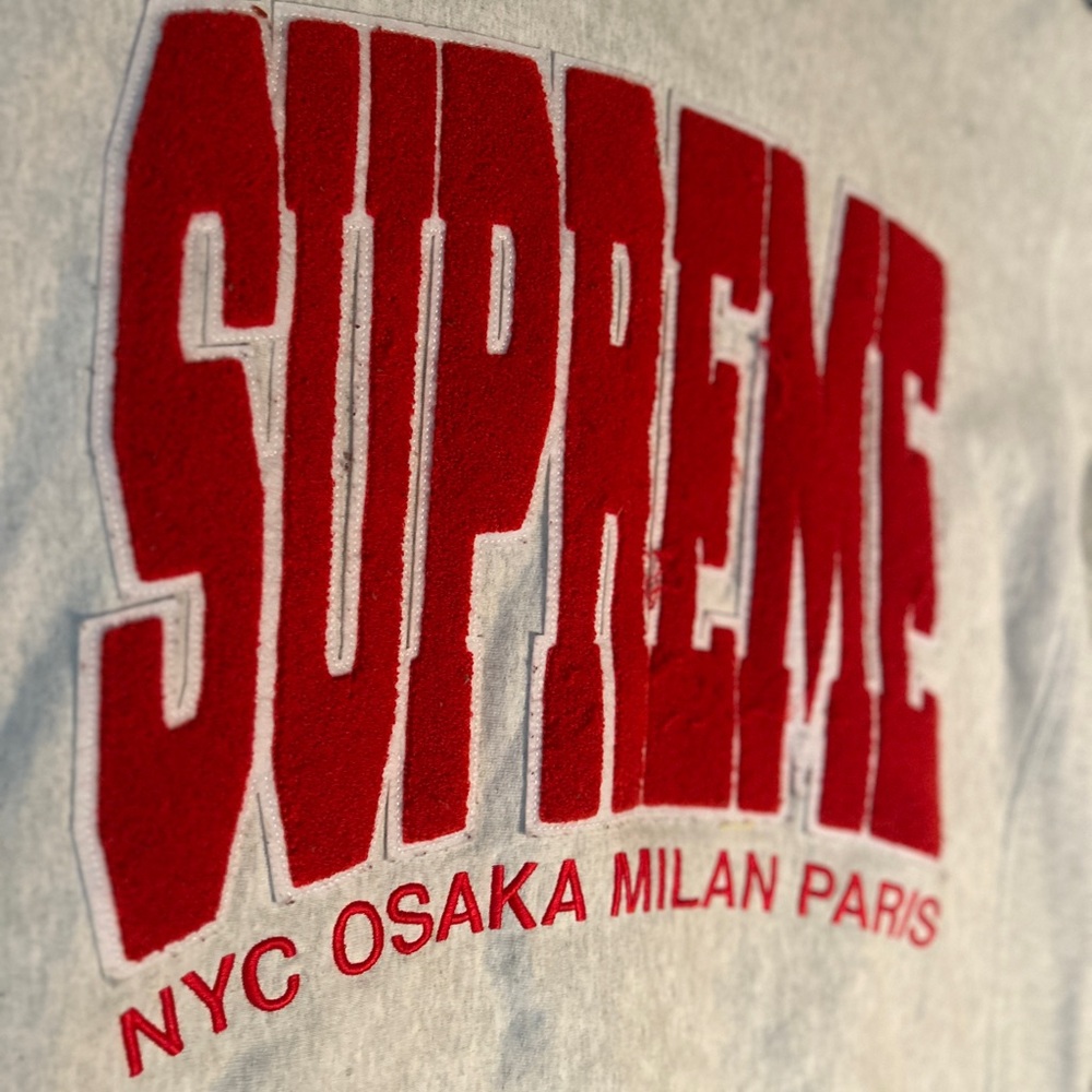 Supreme Red Logo T-Shirt